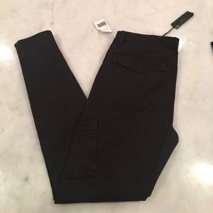 NWT Vince Slim Cargo Jean- Size 31